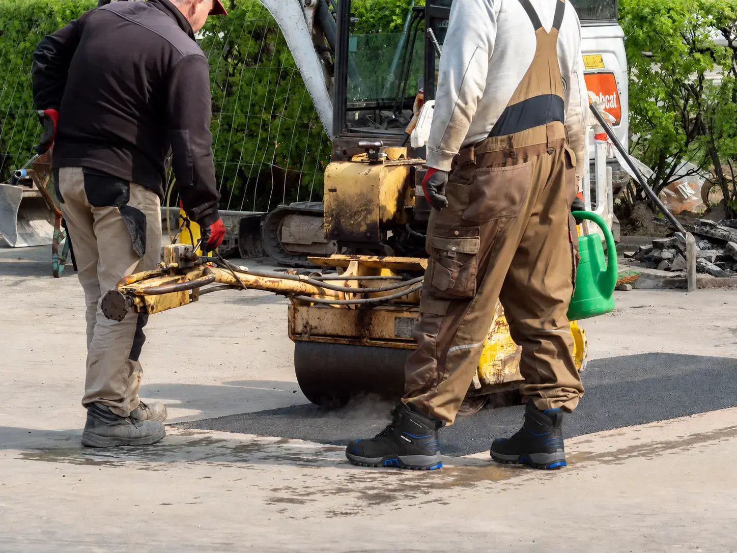HEXTITAN safety footwear in a real work environment