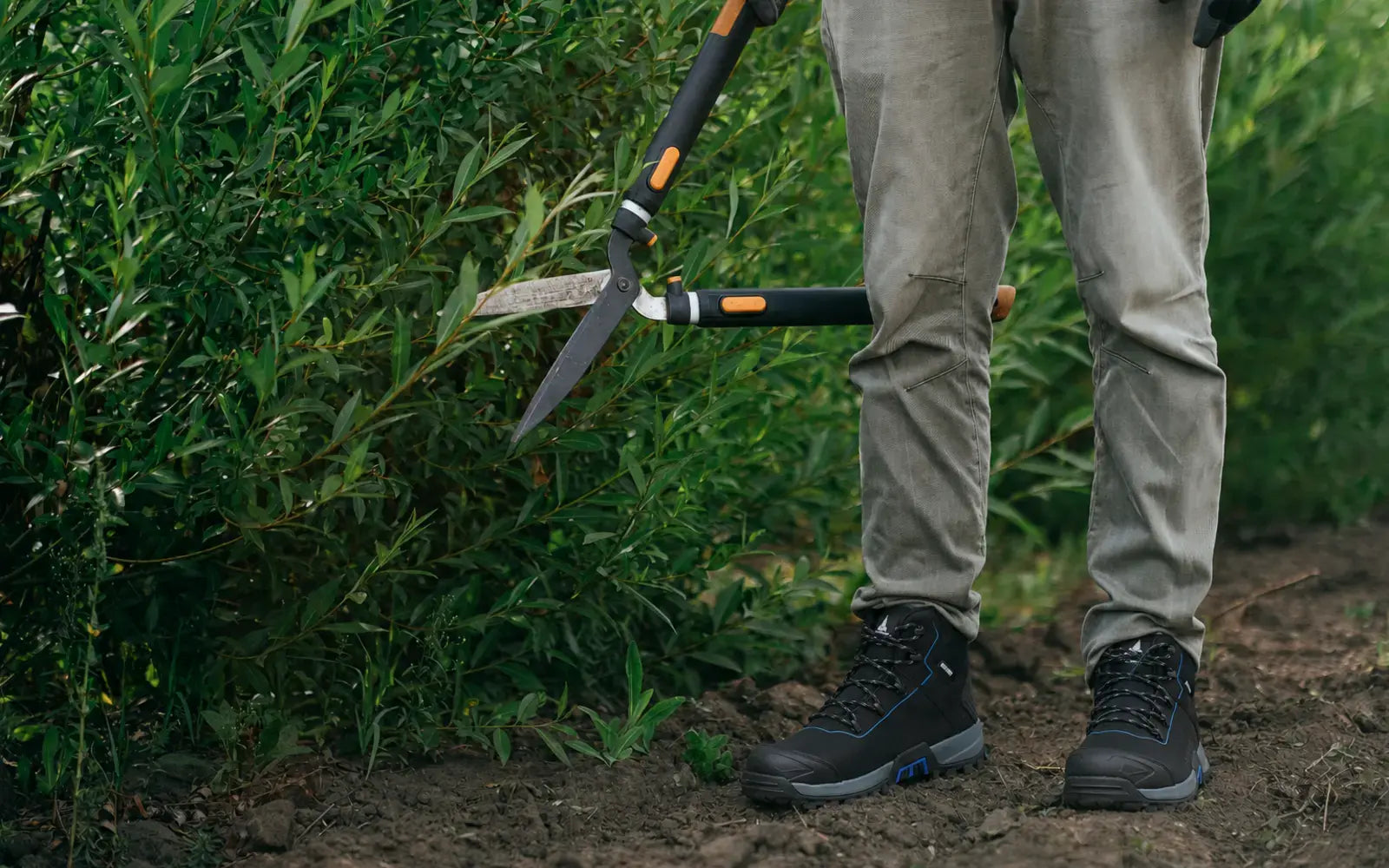 Outdoor utility safety footwear environment