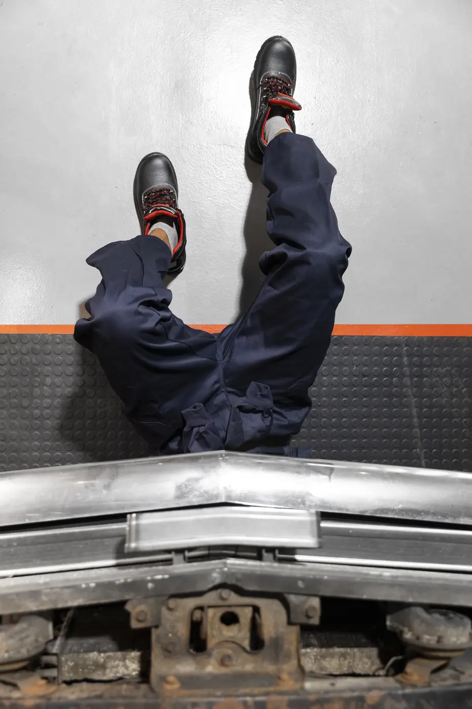 Safety footwear designed for construction workers